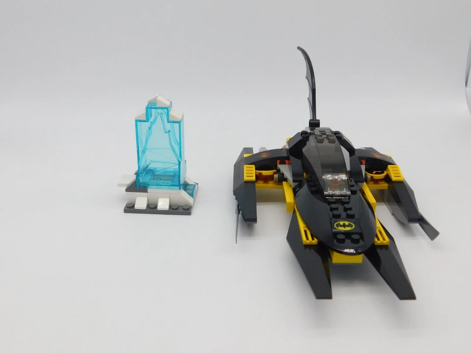 Lego Batman Arctic Batman vs. Mr. Freeze: Aquaman on Ice Set 76000-1 No Book/Box - Image 4 of 4