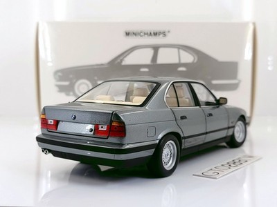 Minichamps 1:18 scale BMW 535i Sedan(E34) 1988(Grey Metallic) 5er