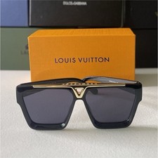 Louis Vuitton Oversized Square Sunglasses Black/Gray
