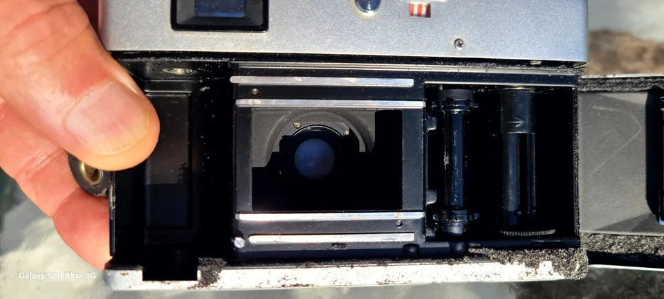 Canon Canonet 28, #E69025 tal cual, obturador funciona, Rngfdr bueno, un modo sin marcha, cuerpo9+ Foto 3 de 4