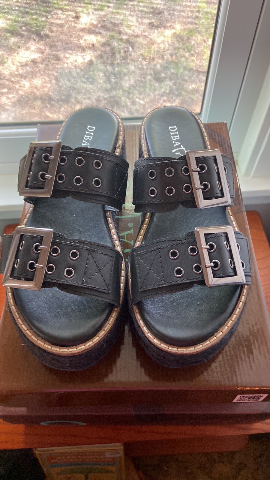 SAOLA Zeppe Diba True Derby in pelle nera con dettagli doppia fibbia taglia 8