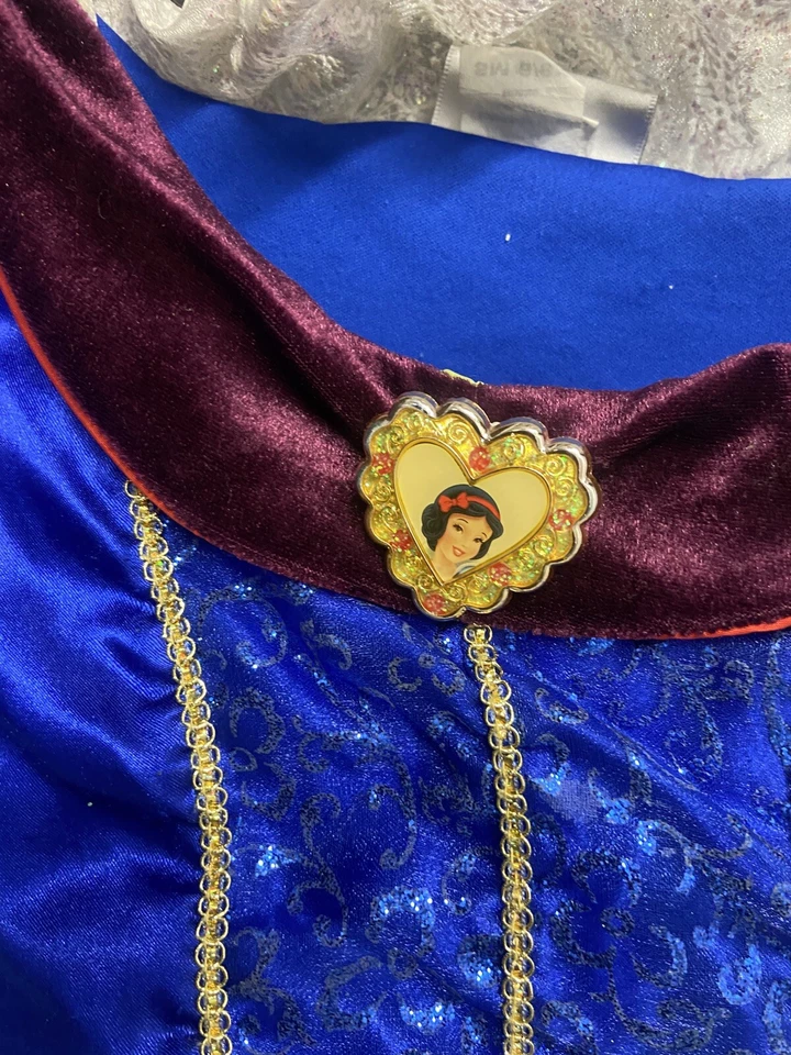 Vestido Princesa Disney Blancanieves Talla Pequeña 6/6X Plus Fabricante de Burbujas Foto 3 de 4