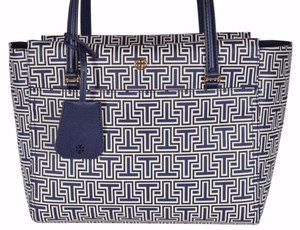 tory burch white purse