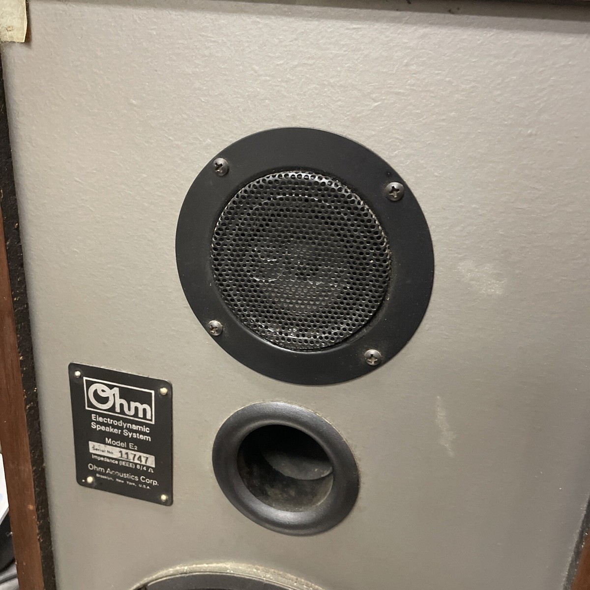 VINTAGE OHM MODEL E2 BOOKSHELF SPEAKERS H 21 3/4