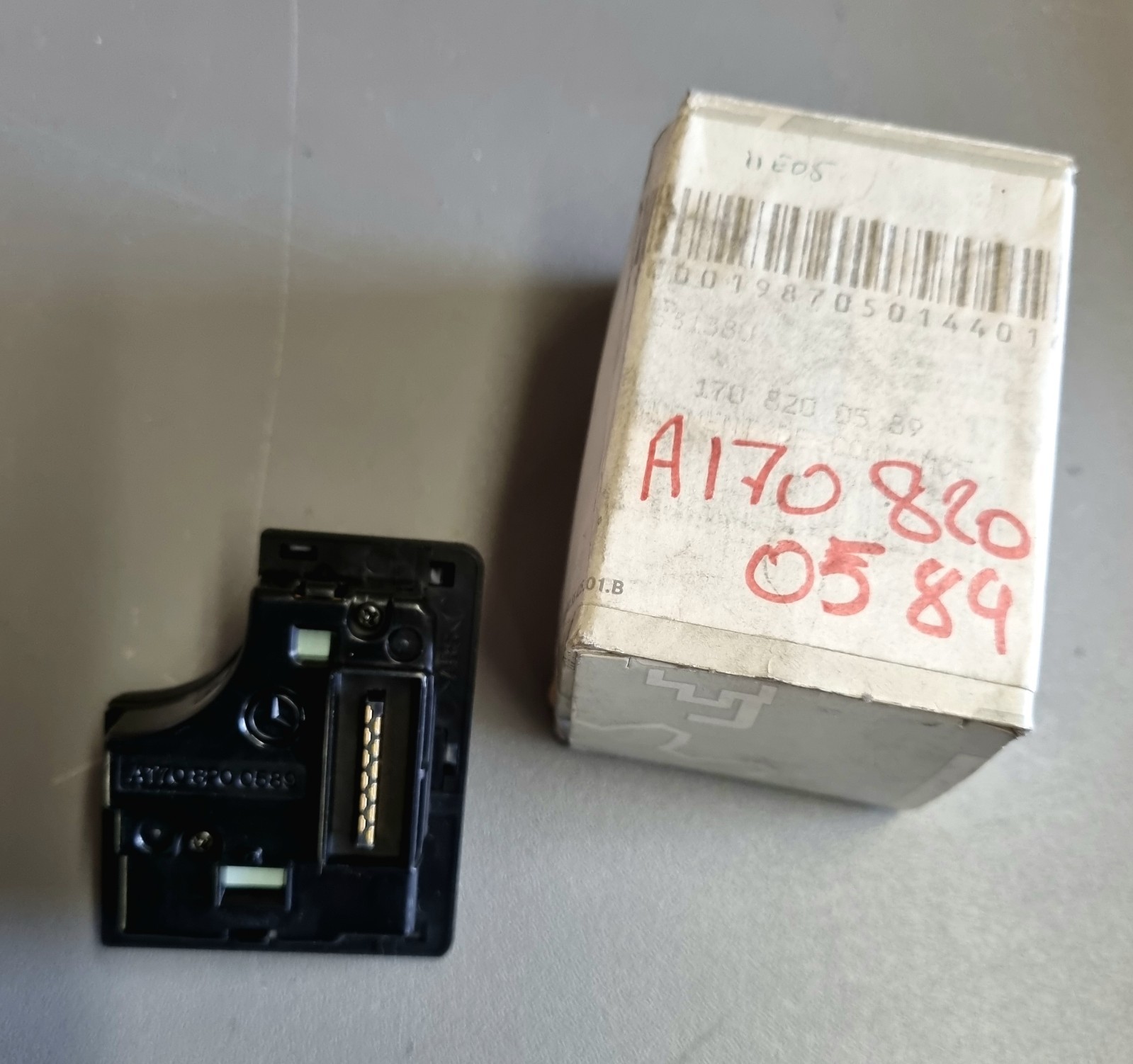 Unité de commande Mercedes A 170 820 05 89 boîtier module de confort électronique SLK W170