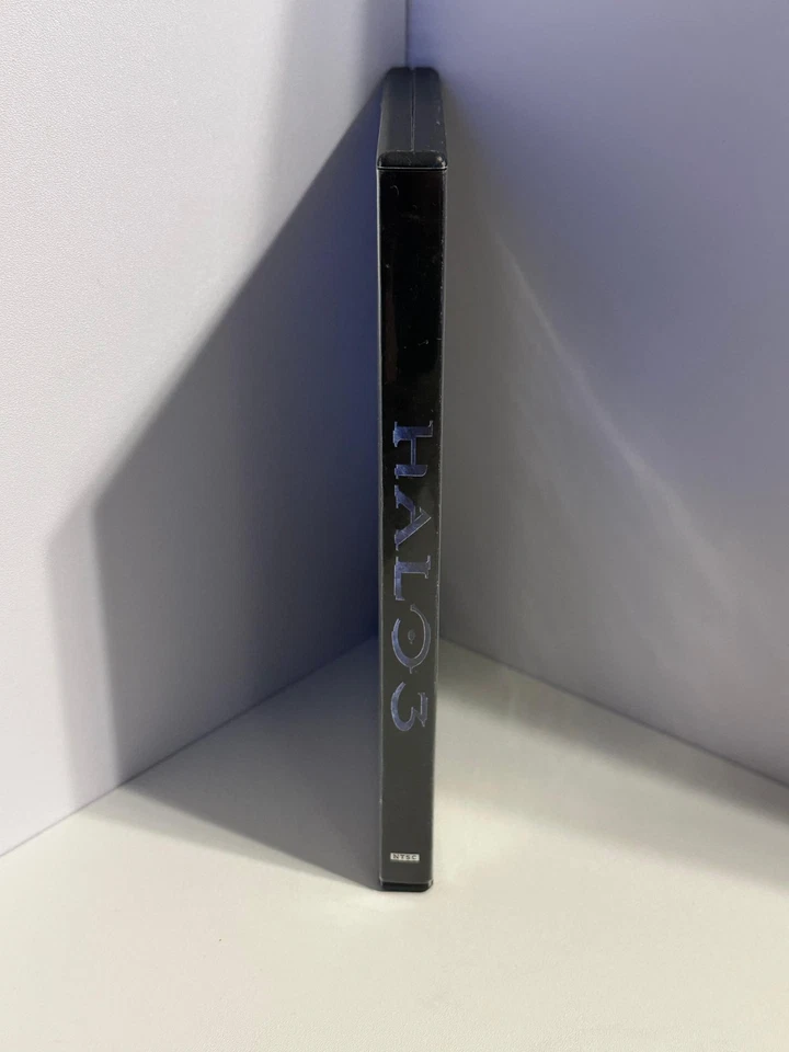 Halo 3: Essentials (Microsoft Xbox 360, 2015) Complete with map AND BOOK - Image 2 of 4