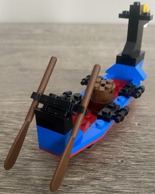 Lego Castle 1547 Black Knights Boat 100% Complete Instructions no Box Vintage