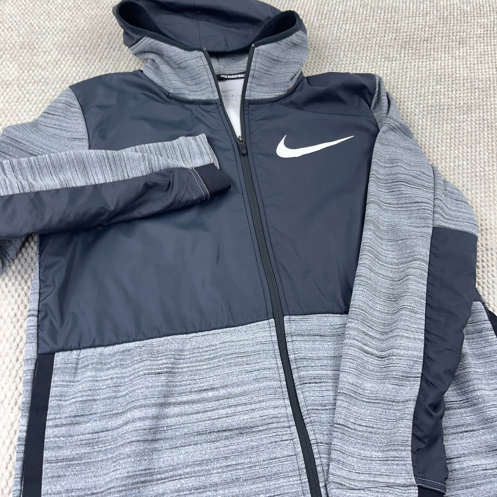 SACAI X NIKE Nike Giacca Uomo Grigio Medio Nero Basket Invernale Performance Tech Hoodie