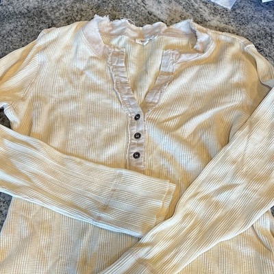 Mystree Women s Waffle Knit Henley Top M Beige Solid Long Sleeve Button Front