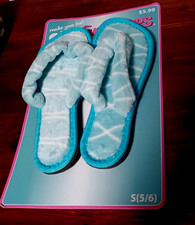 House Slippers Women's Soft Flip Flop Style Size 5-6 New in Package