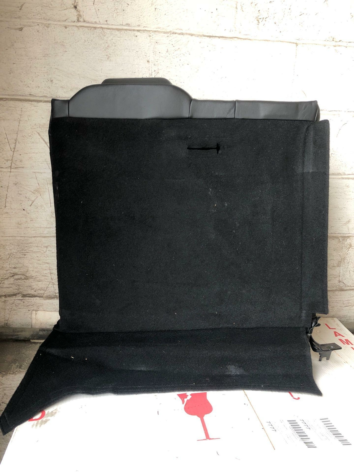 14 15 16 17 18 MASERATI QUATTROPORTE Rear Seat LH UPPER FOLDINGBLK LEATHER