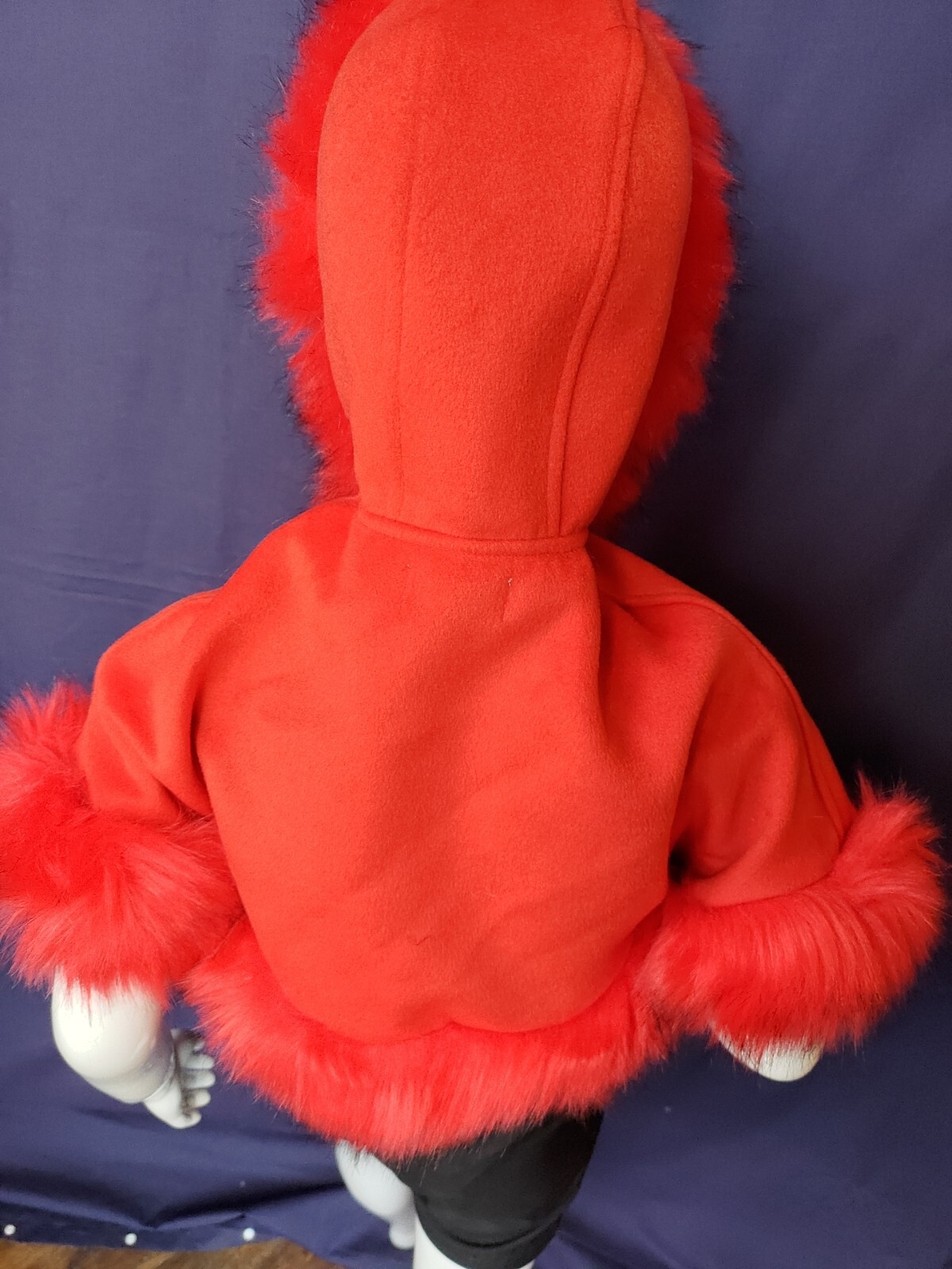 RRP £119 XS Bandits Kids Designer Clothing Hooded Cape Red image 5