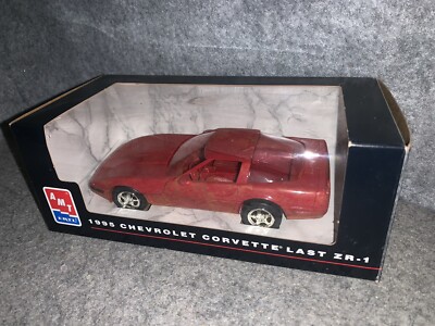 Vintage AMT ERTL 1995 Chevrolet Corvette Last ZR-1 Plastic Model Car 6993
