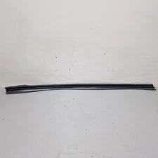 NISSAN QASHQAI INNER DOOR WINDOW SEAL STRIP 2016 FRONT PASSENGER SIDE