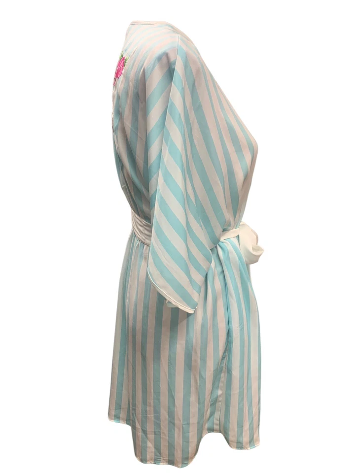 Bata Kimono Betsey Johnson “Wifey” Poliéster Azul Blanco Rayas Bordada XS Foto 2 de 4