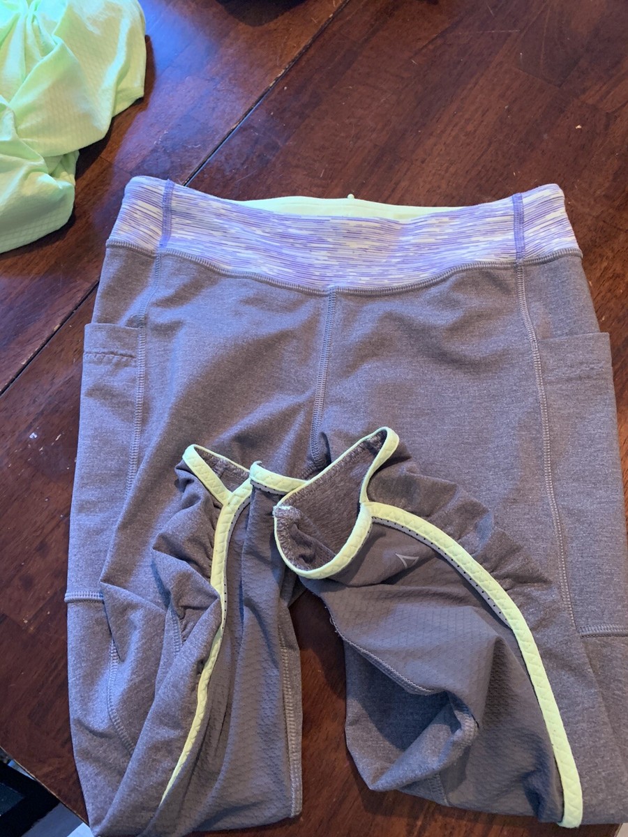 Ivivva パンツ s-l400.jpg