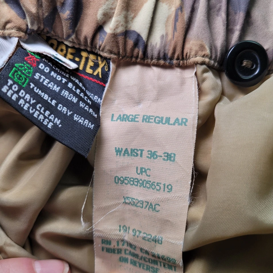 Vintage 90's 10X GORE-TEX RealTree Rainwear Camo Drawstring Bib Pants, 36" Waist - Image 4 of 4