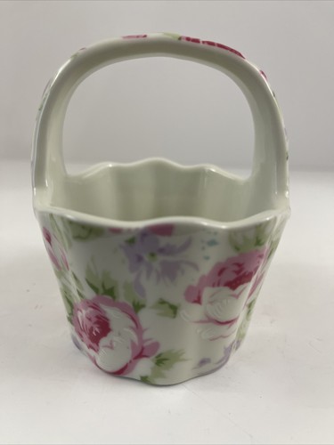 Vintage Miniature Porcelain Basket with Floral Design - Foto 2 di 8