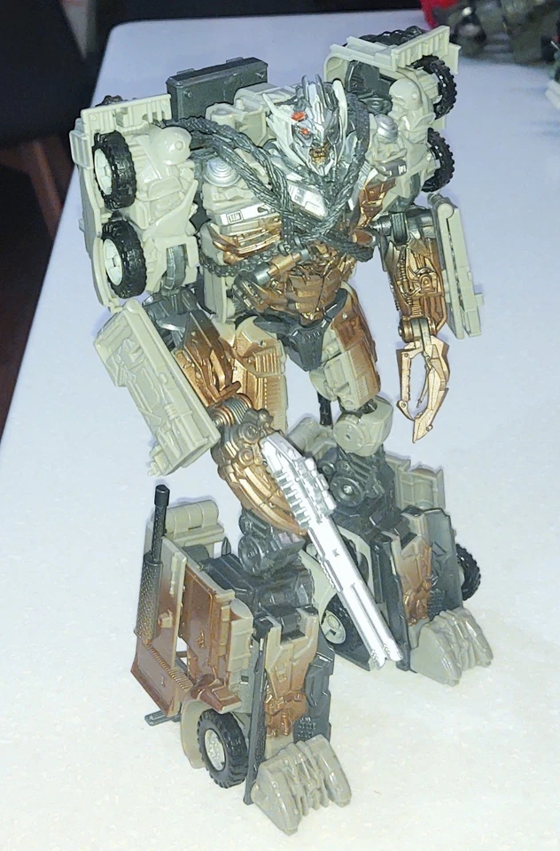 Transformers Studio Series 34 MEGATRON Leader Dark of the Moon Figure  - Image 3 of 4