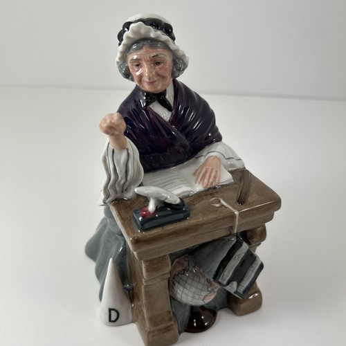Vintage Royal Doulton 1957 Schoolmarm H.N. 2223 Figurine - Picture 1 of 15