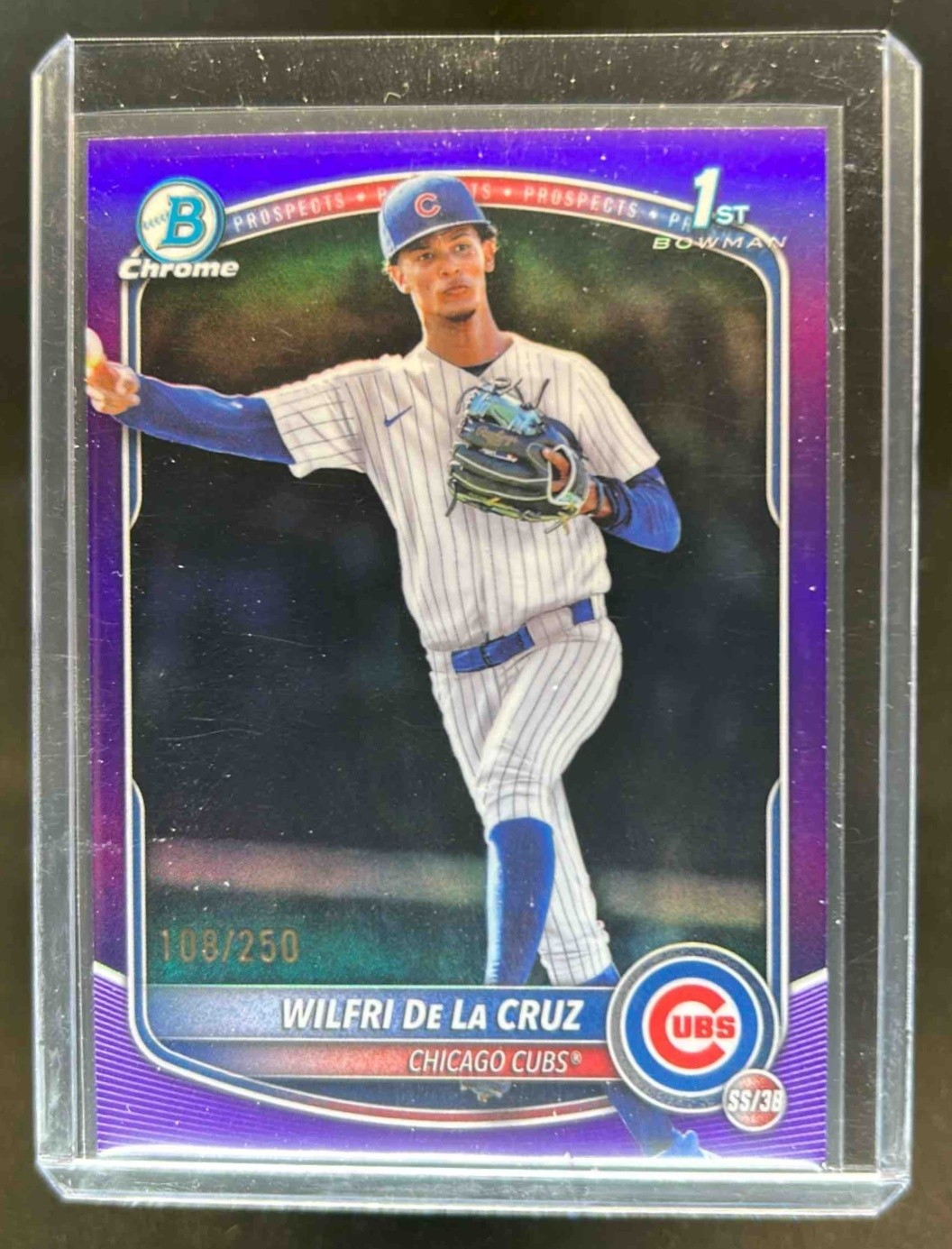 2025 Bowman Chrome Wilfri De La Cruz Purple Refractor 1st Prospect #108/250 Cubs