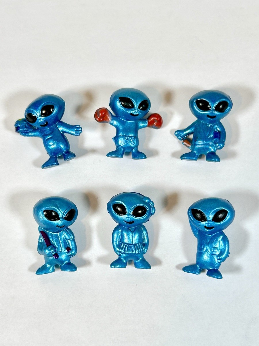 Set of 6 Different Vintage Mini Aliens Figures Gumball Vending