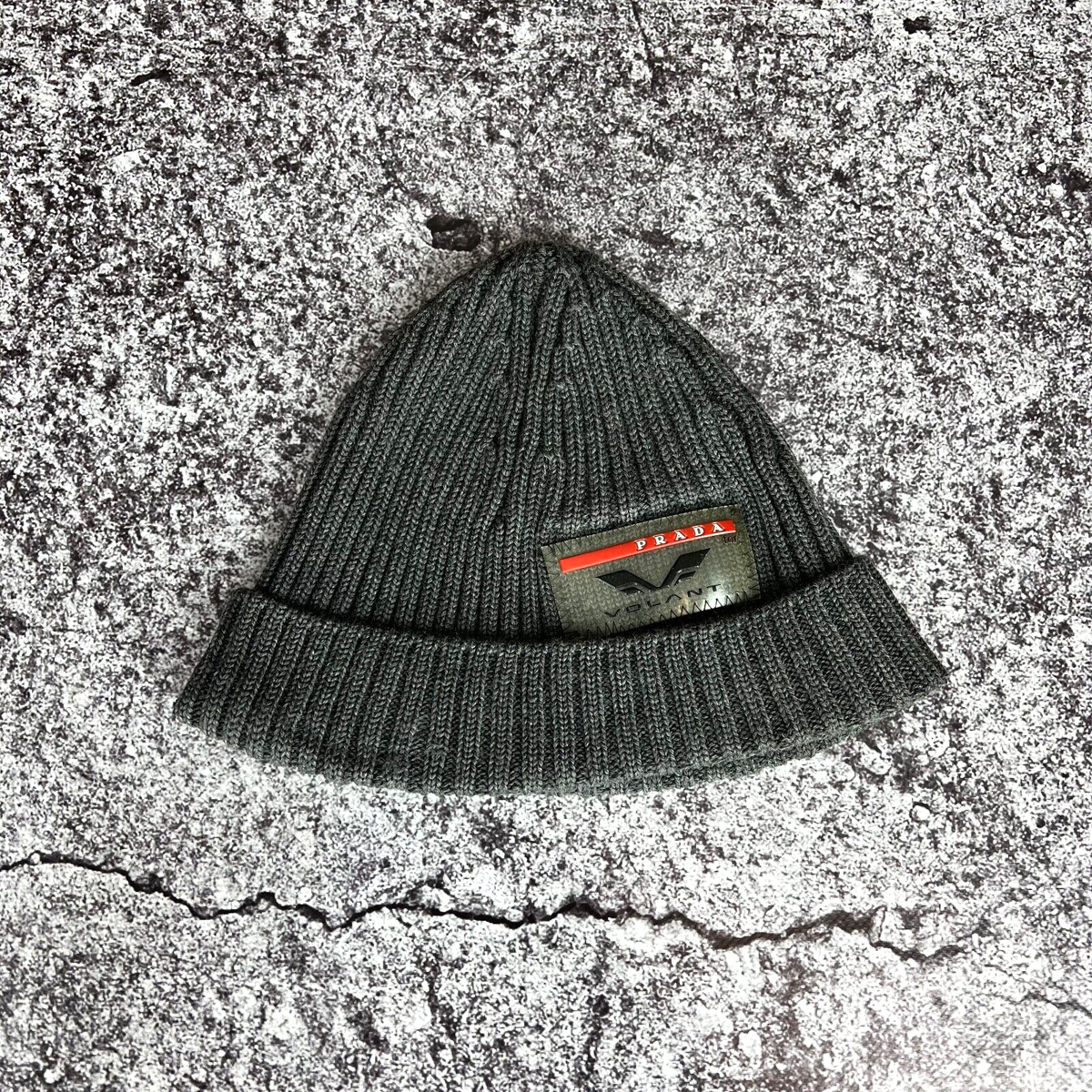 PRADAグレー ビーニー PRADAグレー ビーニー グレー（灰色）系 PRADA(プラダ) ニットキャップ