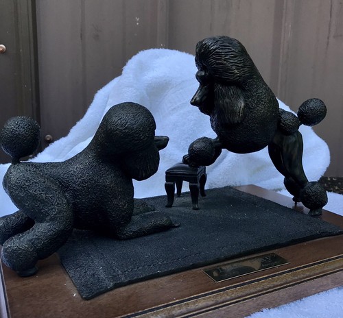 Tony Acevedo two Poodles Cast Bronzed Resin Sculpture - Picture 6 of 24