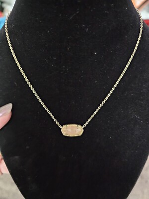 Kendra Scott Rose Quartz And Silver Pendant Necklace Pink Stone Pendant 