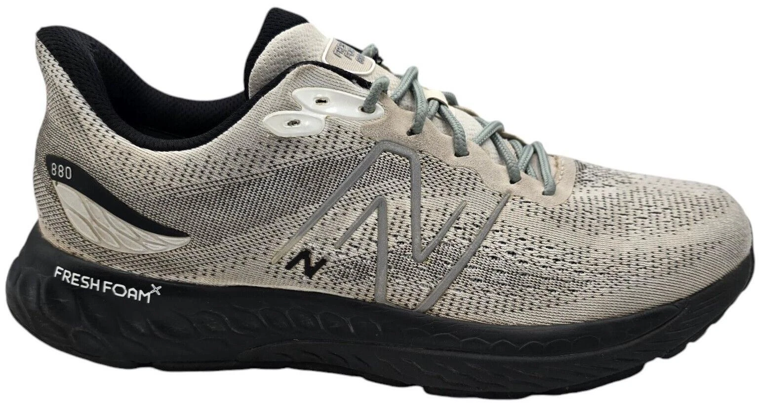 New Balance Fresh Foam X 880v12 Wide Steel Lead for Sale  display picture 3