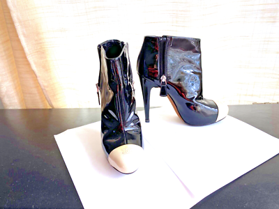 CHANEL BLACK PATENT LEATHER WHITE TOE cap ANKLE BOOTS 37-7 CHANEL BLACK PATENT LEATHER WHITE TOE cap ANKLE BOOTS 37-7