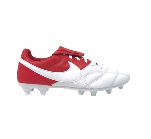 first laceless football boots