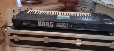 KORG TRITON Extreme 61 中古 Korg Triton Extreme with EXB MOSS 61 Keys Workstation With Case | eBay