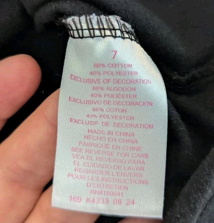 Camisa Hello Kitty Niñas Pequeñas Gato Negro Cabeza Roja Silueta Contorno Sanrio 7 Foto 4 de 4