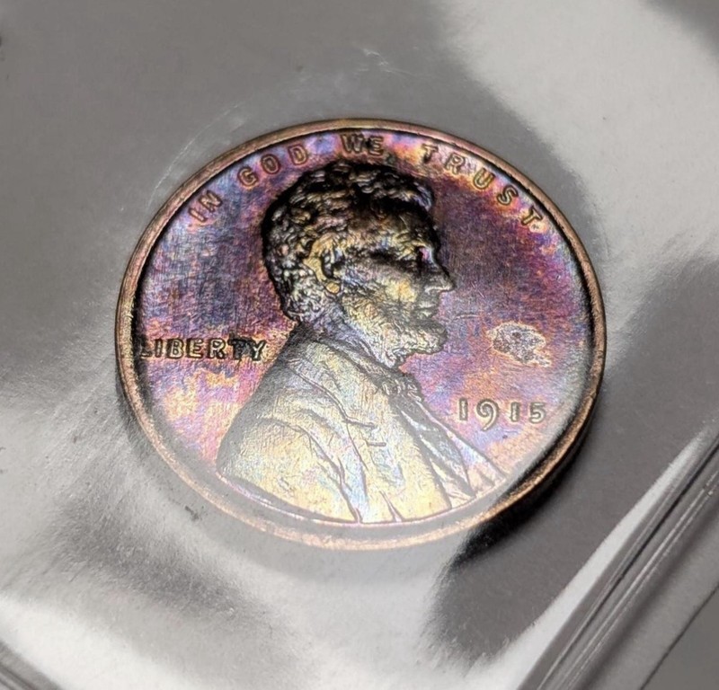 1915 Lincoln Wheat Cent • Rainbow Toned • Early Date Low Mintage