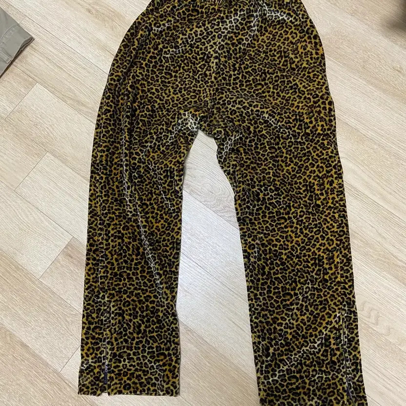Extraordinary Leopard Pattern Cotton Pants Unique… - image 4