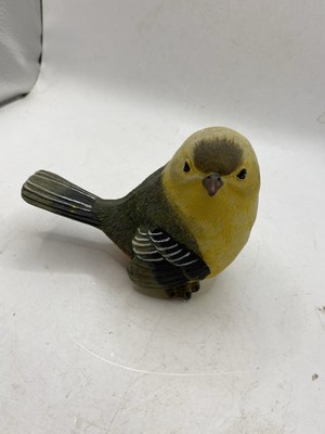 Yellow Bird Figurine Pre Owned 