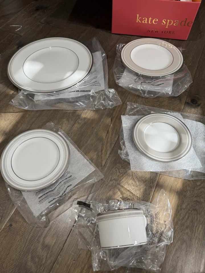 Louça Kate Spade New York Palmetto Bay 4 peças configuração de lugar – Nova e não usada - Imagem 2 de 4