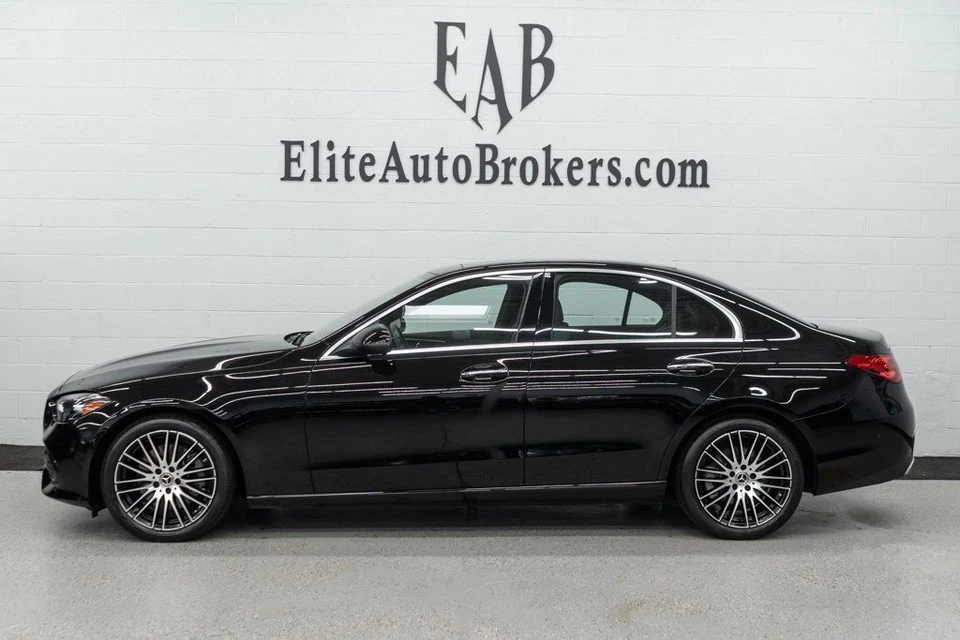 Sedã 2025 Mercedes-Benz Classe C C 300 4MATIC - Imagem 2 de 4