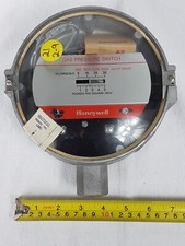 Honeywell C437G-1028 Pressure Switch 0.5-5psi / 5-35kPa - Unused
