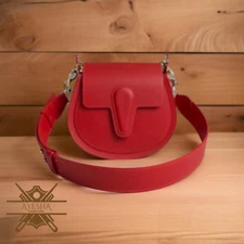 Handmade Genuine Leather Crossbody Bag - Stylish Shoulder Purse for Women