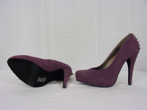 Michael Antonio 4.75" Stiletto Almond Toe Pumps SIZE: 9 PURPLE w/SPIKES - Picture 2 of 4