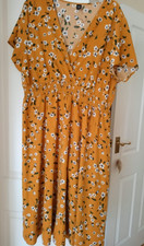 GOLD  FLORAL  DRESS  size 3XL  22