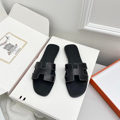 BRAND NEW HERMÈS Black Calfskin Oran Sandals Size EU 39