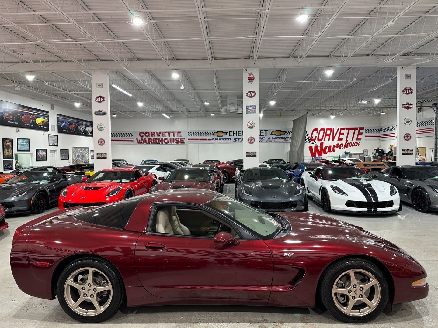2003 [94U] 50th Anniversary Red Chevrolet Corvette   | C5 Corvette Photo 6