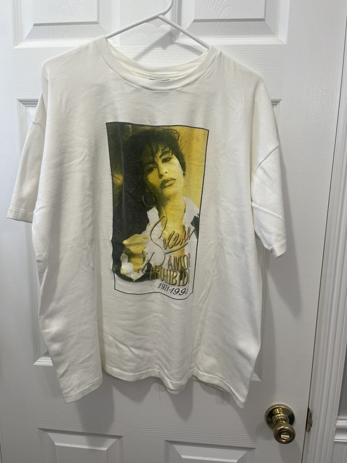 Selena — Amor Prohibido vintage concert t-shirt