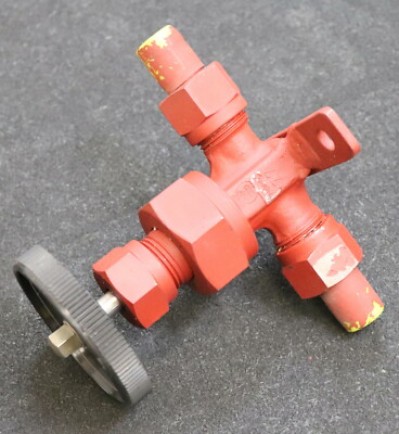 Kraftwerk Union AG Shut Off Valve DN6 PN250 with Handwheel ST11S501-001 A00A75D25