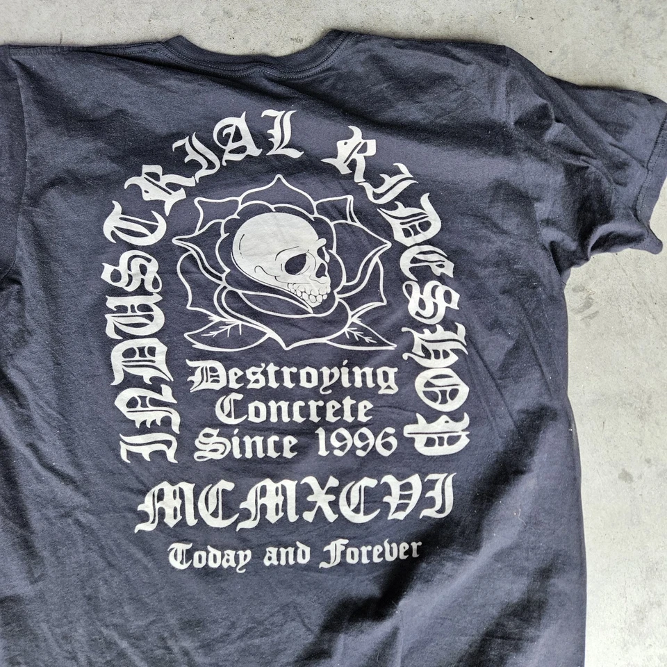 INDUSTRIAL RIDE SHOP SKATEBOARD Camiseta Usada Talla L Foto 3 de 4