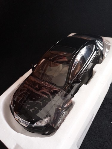 AUTOart 1/18 1:18 2006 Lexus IS 350 Black - Brand New in the box! - Picture 5 of 12