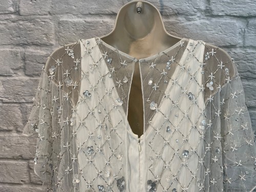 Robe femme Anthropologie BHLDN perles paillettes fleur de jour taille 4 PDSF : 395 $ - Photo 9 sur 14